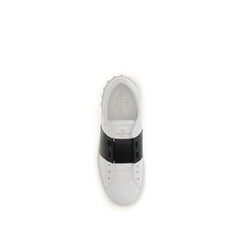Valentino Garavani Black And White Calf Leather Bos Taurus Low Top Sneakers