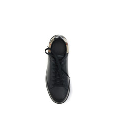 Burberry Black Calf Leather Bos Taurus Low Top Sneakers