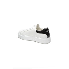 White-black Sneaker