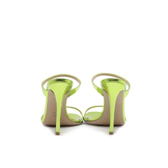 Kiwi With Heel