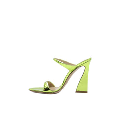 Kiwi With Heel