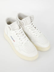 01 Mid white sneakers